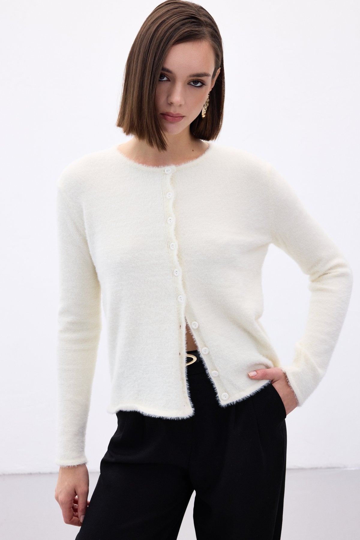 Düğmeli Sakallı Hırka-Ekru